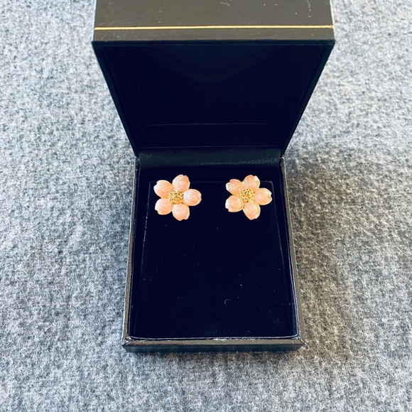 Sakura Stud Earrings with Box - Picture 3 of 4